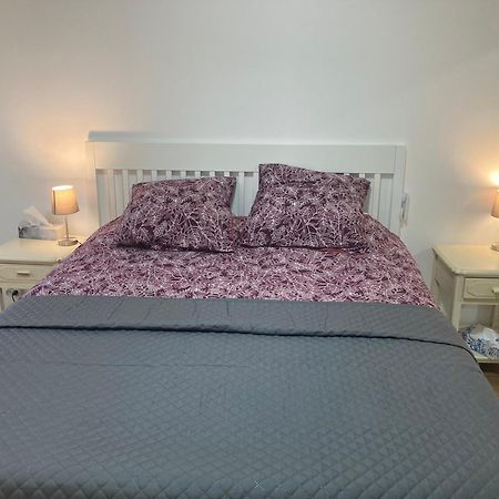 Chambre Parentale , Salle De Bain Privee, Acces Plages & Vue Mer Du Salon Dans Appartement Partage Chez L'Habitant ,, Master Bedroom, Private Bathroom, Beach Access & Sea View Cannes Esterno foto